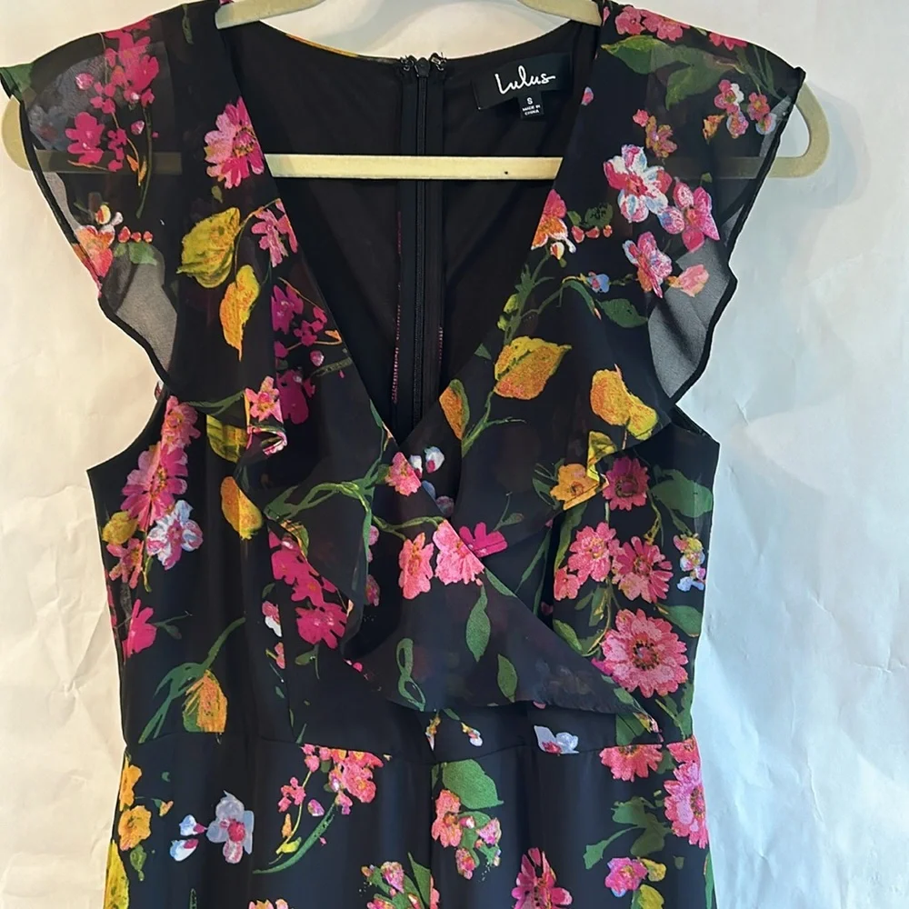 Lulus Blooming Love Black Floral Print Ruffled Jumpsuit Size Small S Current - Picture 7 of 14